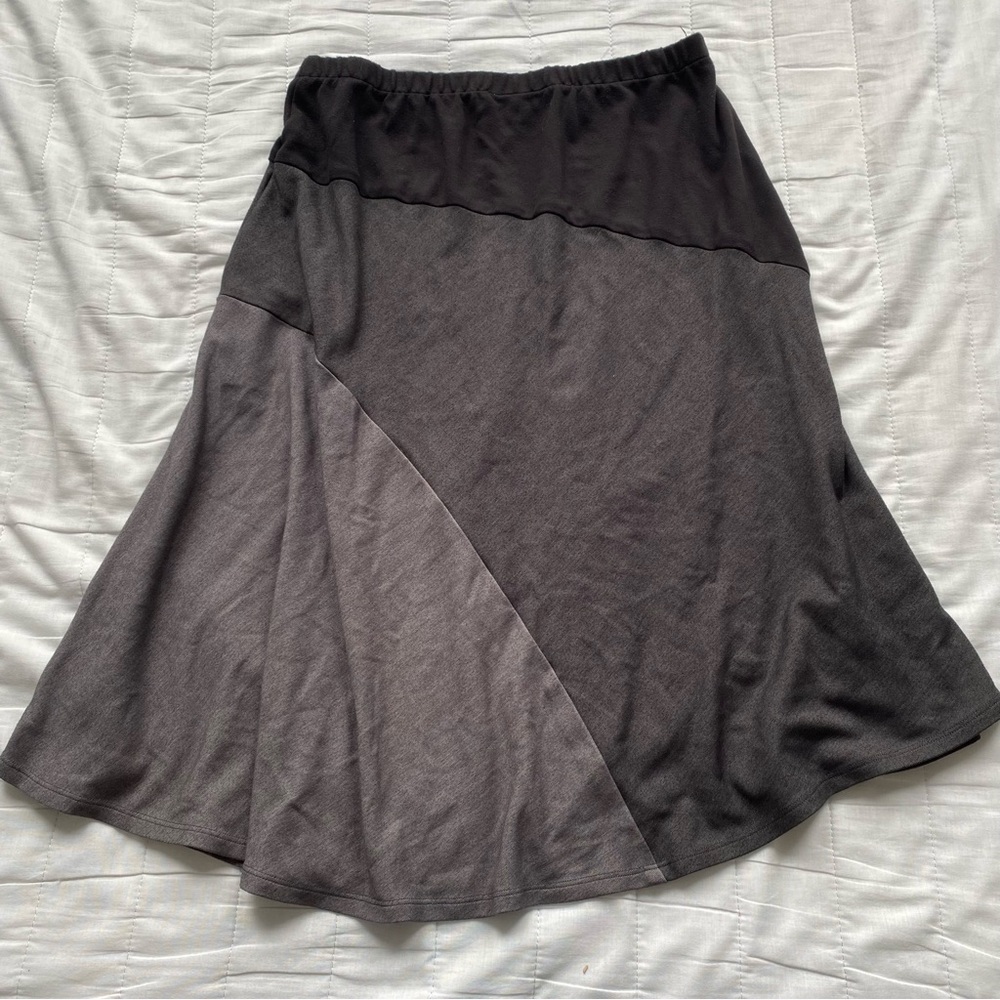 Women's Two-Tone Gray Panel A-Line Skirt - Picture 2 of 5